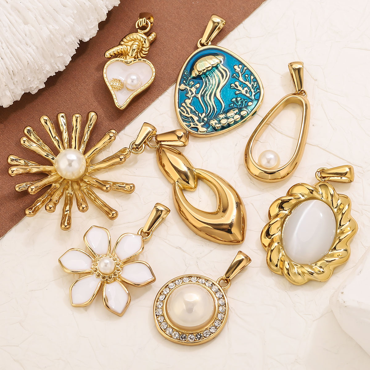 1Pcs 18K Gold Plated Stainless - Vintage Fashion Jewelry 评论和价格