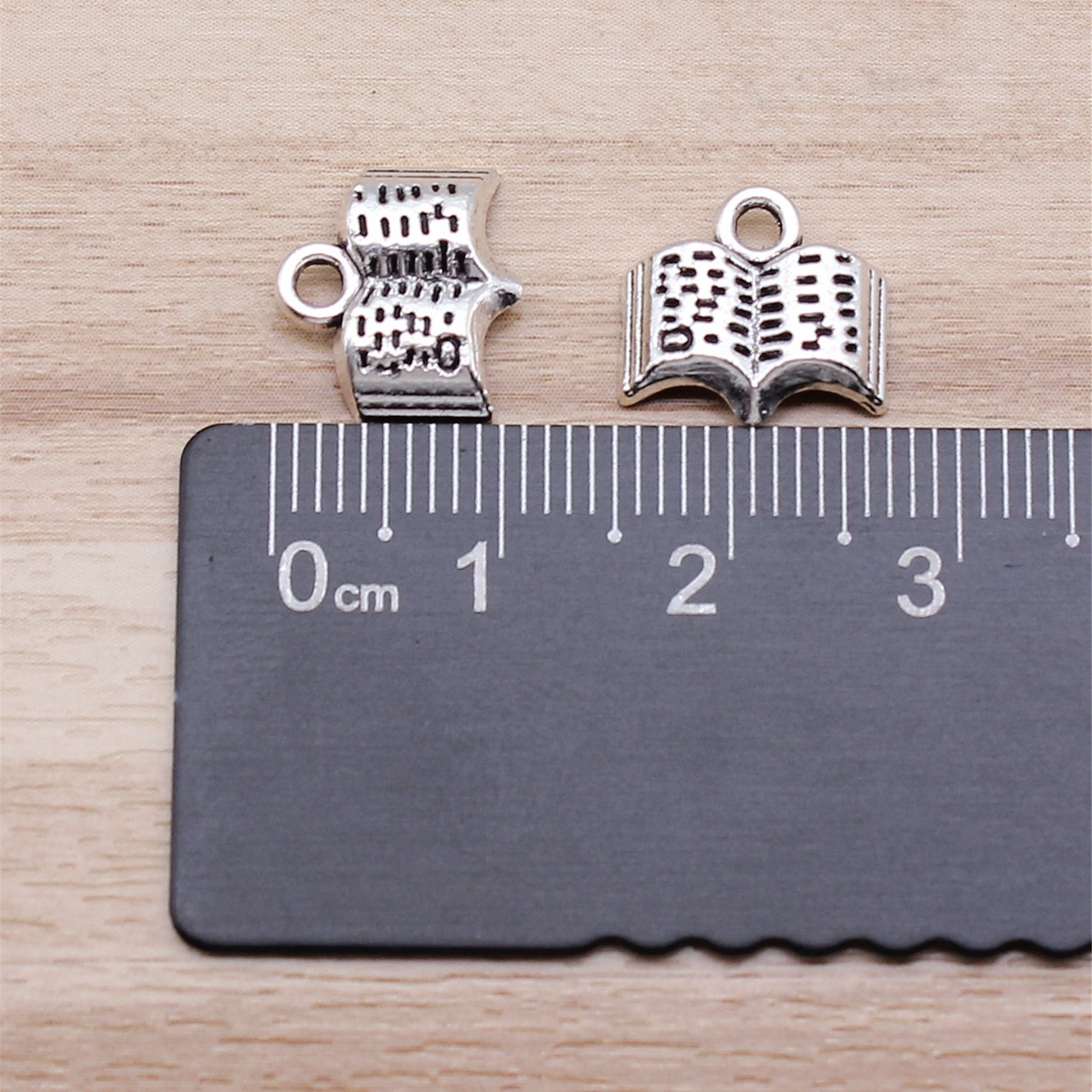 IFOCUS 20pcs/Lot Book Charms F - Vintage Fashion Books 评论和价格
