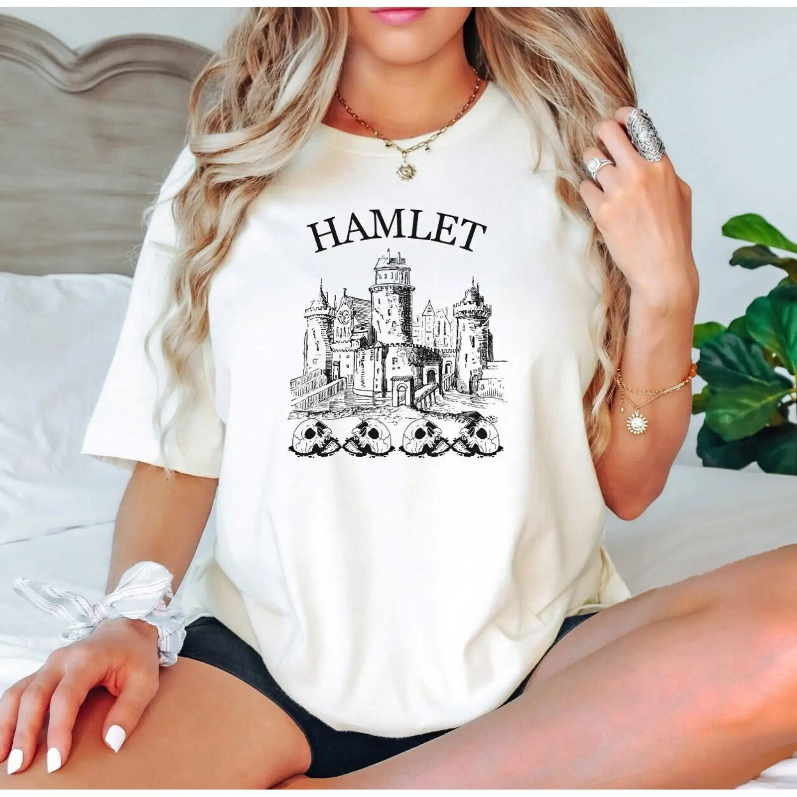 Shakespeare Hamlet Castle Skul - Vintage Fashion Books 评论和价格